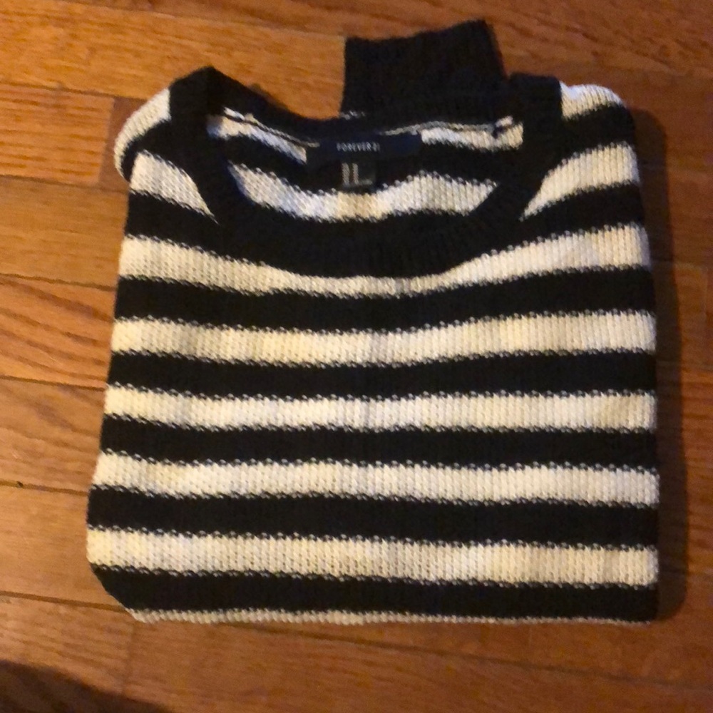 Black and white sweater!
